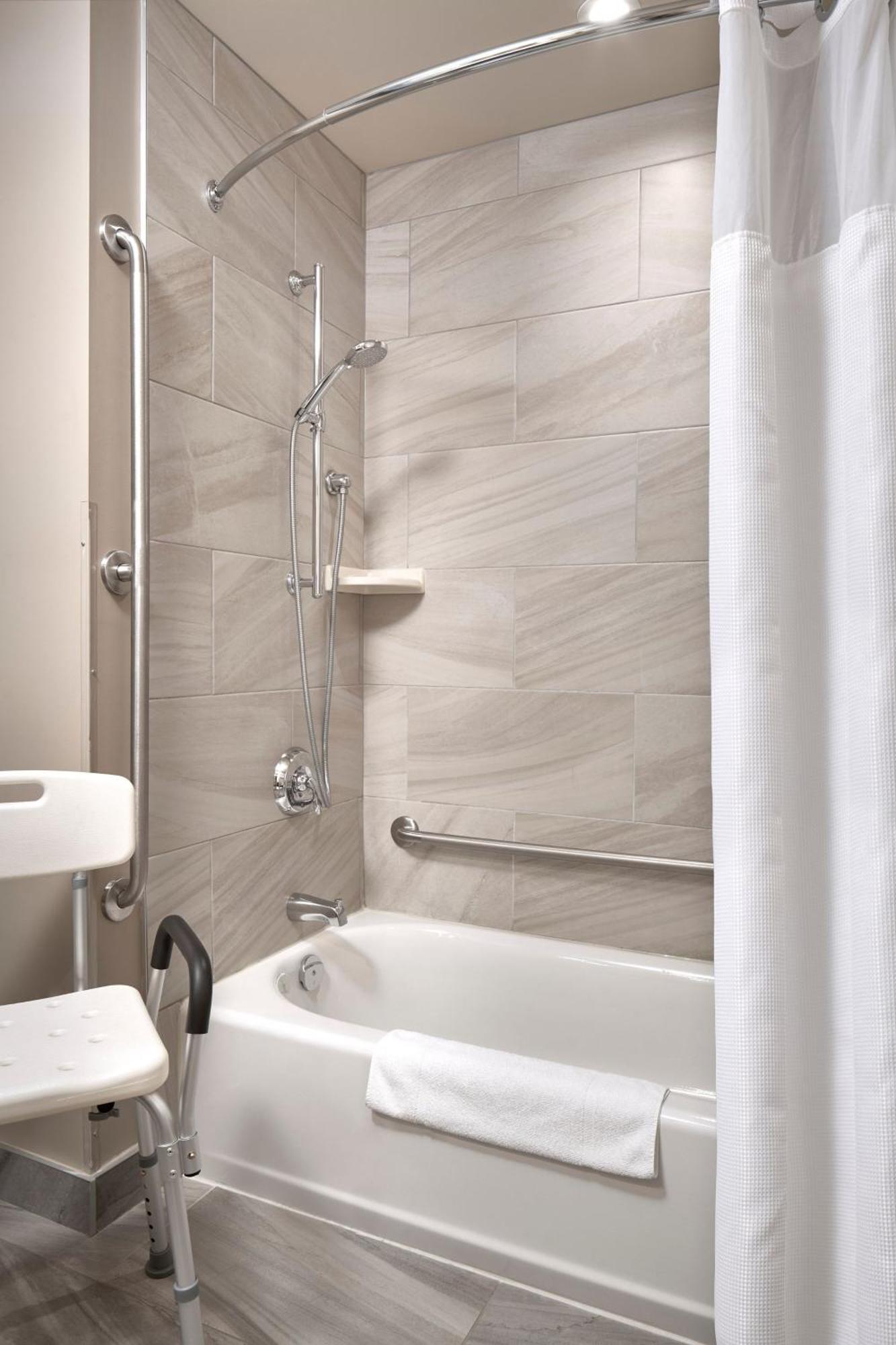 Fairfield Inn & Suites By Marriott Эйрдри Экстерьер фото