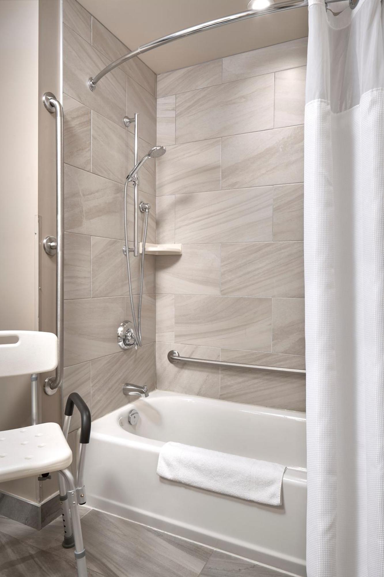 Fairfield Inn & Suites By Marriott Эйрдри Экстерьер фото